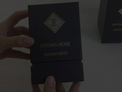 Matte cosmetische verpakkingsdoos met handvat en plastic materiaal