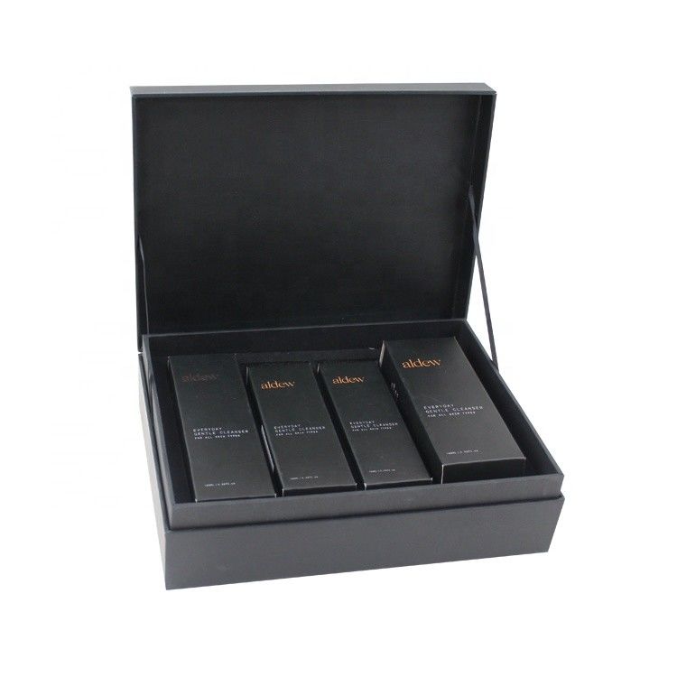 Zwarte magnetische deksel cosmetische cadeaubon voor luxe huidverzorgingsproductsets Verpakking