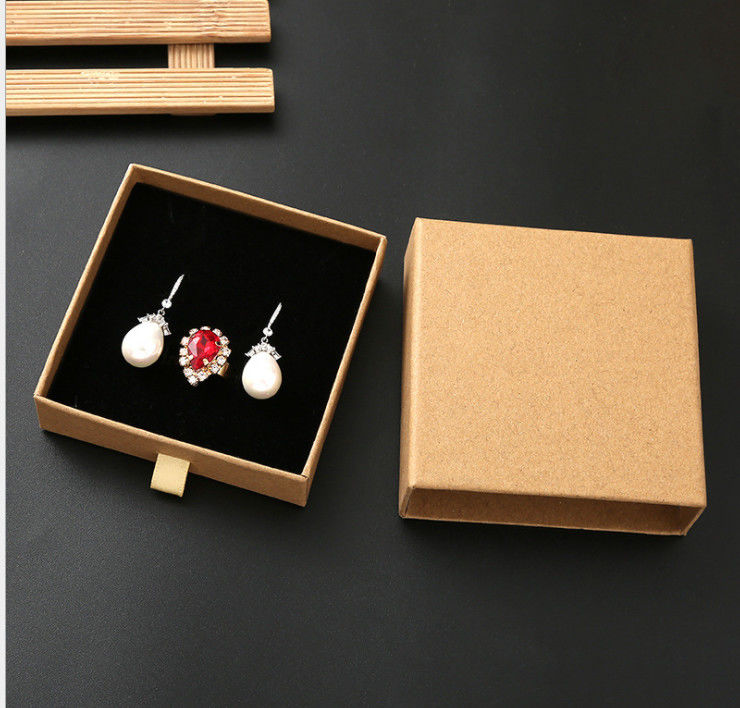 Juwelen Verzending Kartonnen verpakkingsdozen Voor luxe verlovingsarmband Halsketting Kleine maat