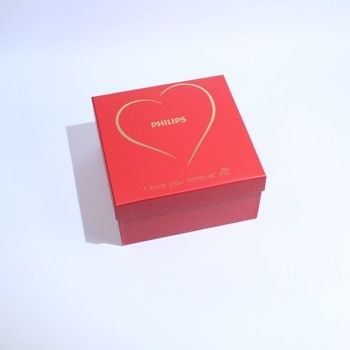 Gepersonaliseerde luxe rode kartonnen cadeaubon met deksel en basis voor kleine bedrijven