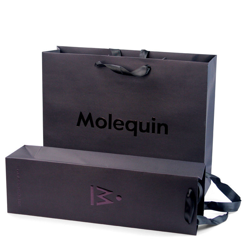 Custom Black Paper Shopping Bags Met Ribbon Handles Stijlvol Product Verpakkingsdoos Ontwerp