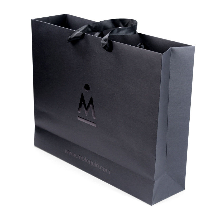 Custom Black Paper Shopping Bags Met Ribbon Handles Stijlvol Product Verpakkingsdoos Ontwerp