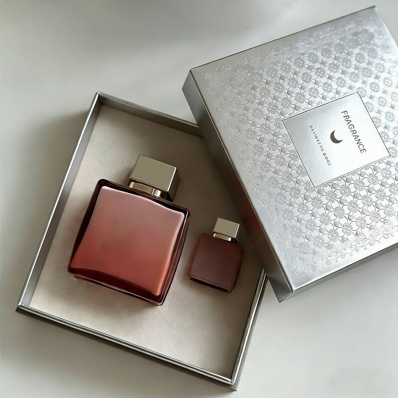Luxe Parfum Cadeaubox met Zilverfolie Stempel en 350gsm FSC-gecertificeerd Karton voor Luxe Geurverpakking