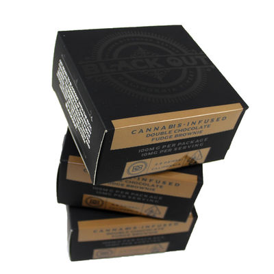 Luxe fluwelen doos voor bruiloftschocolade met custom design