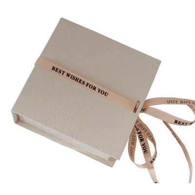 Groothandel Luxe cadeau verpakkingsdoos met lint vierkant vorm op maat